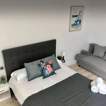 Apartment Conde 3 *